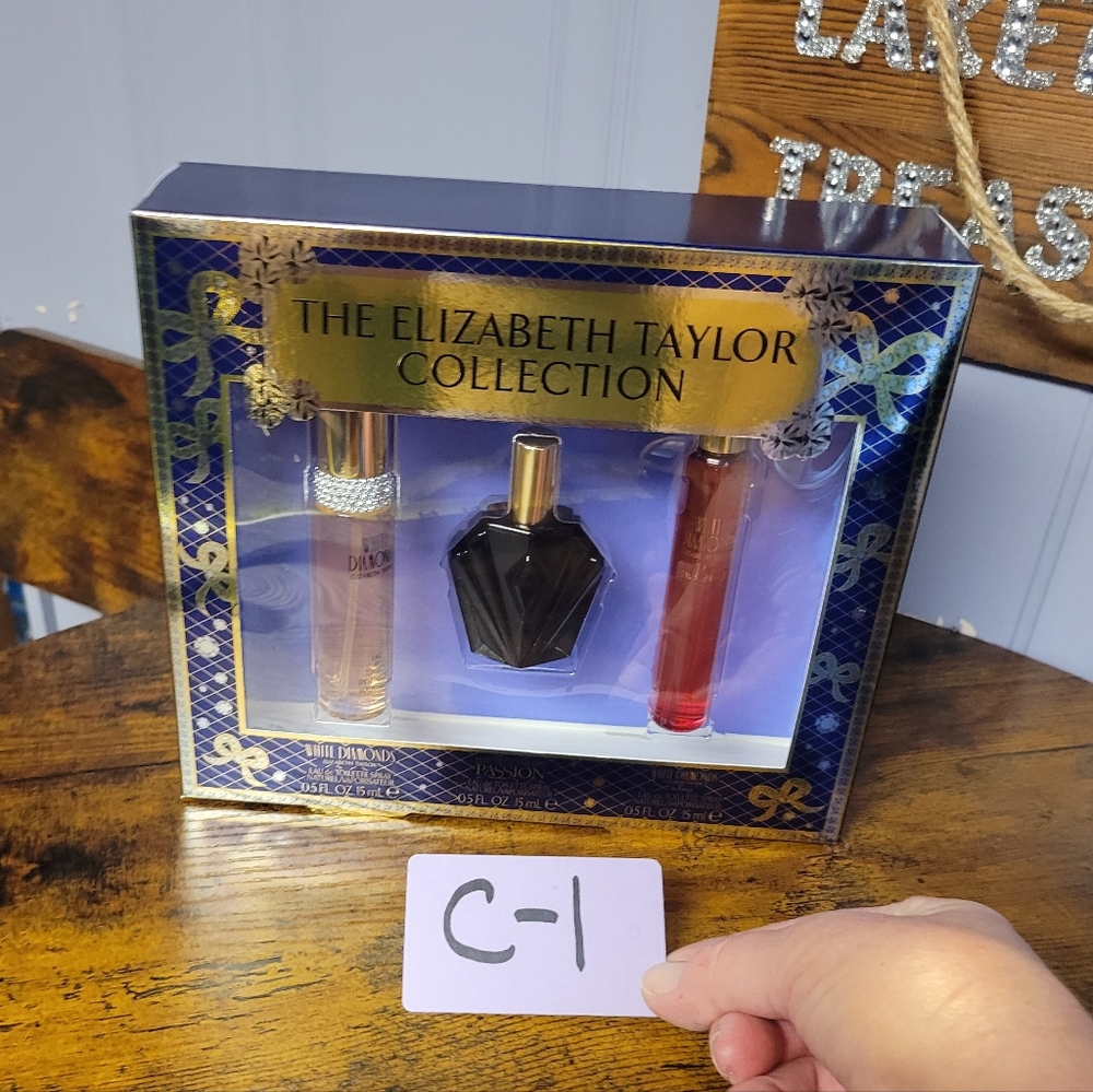 The Elizabeth Taylor Collection White Dianonds gift Set - Picture 7 of 13